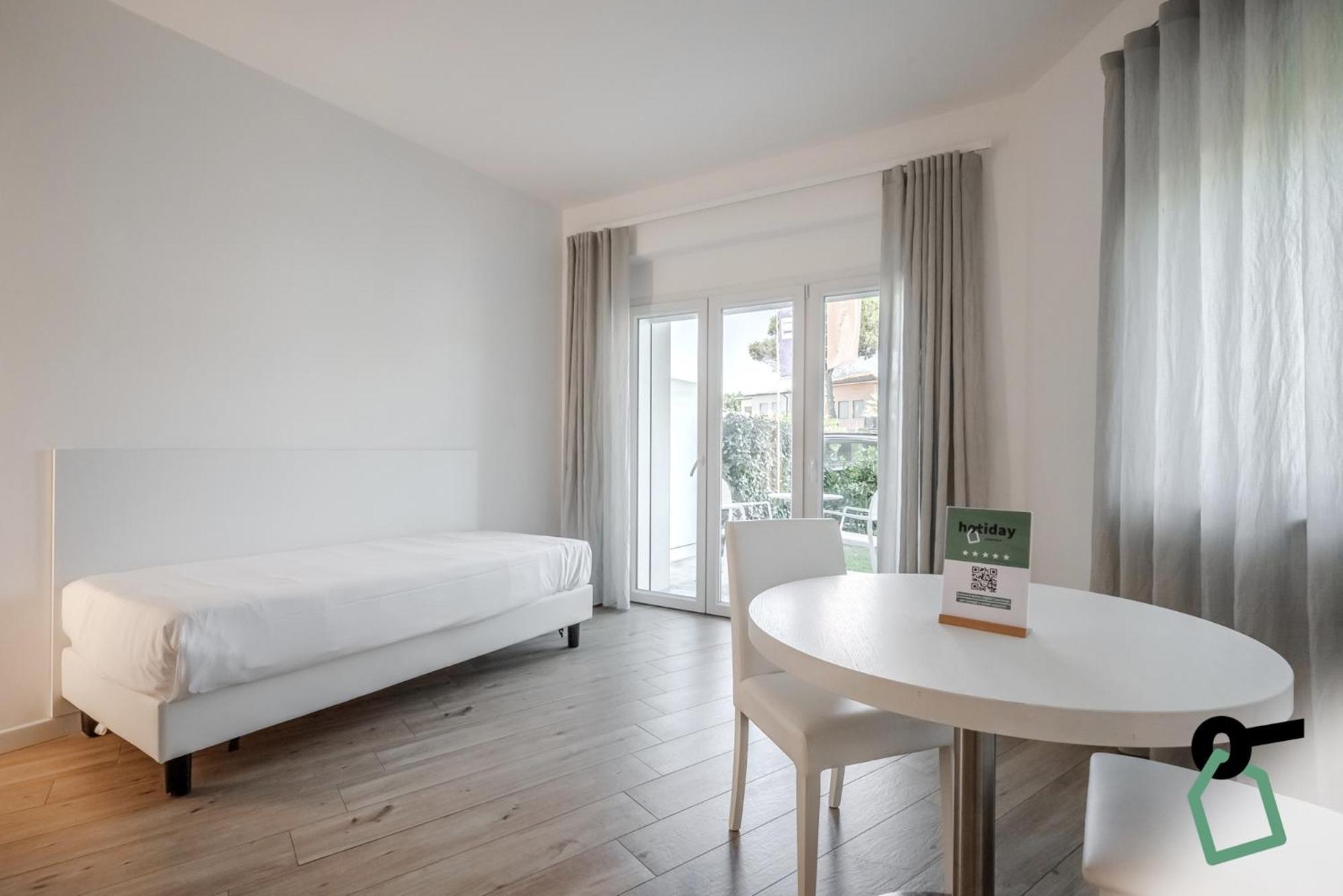 Hotiday Room Collection - Tirrenia Dış mekan fotoğraf