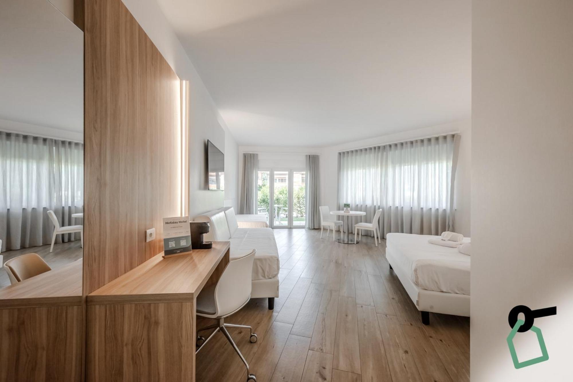 Hotiday Room Collection - Tirrenia Dış mekan fotoğraf